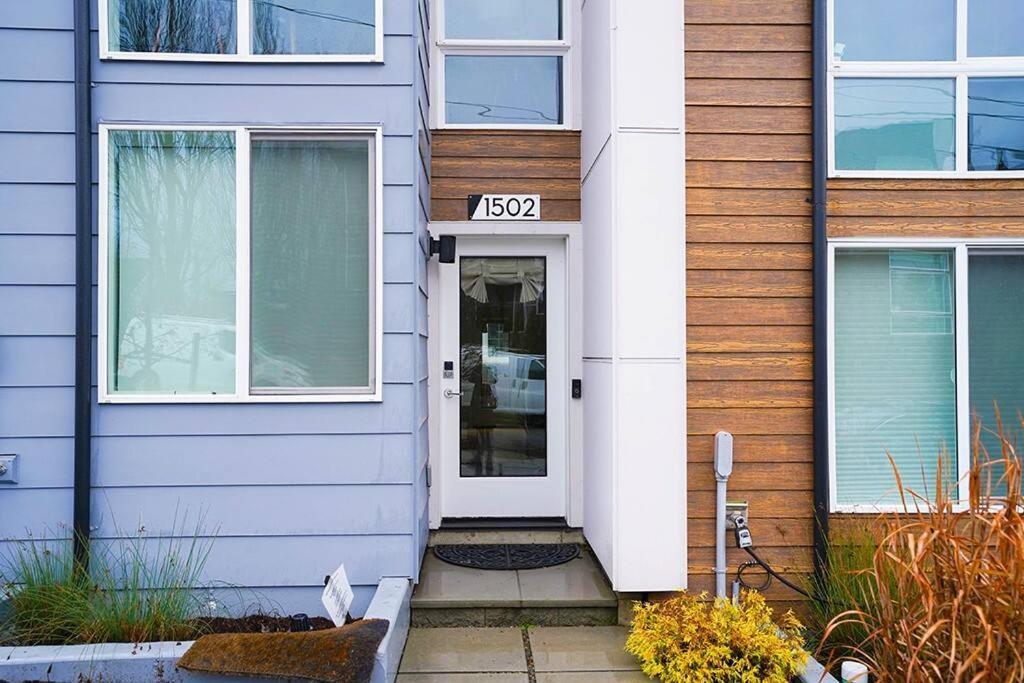 Modern Home, Rooftop View, 3 Block Beacon Station Seattle Exterior foto